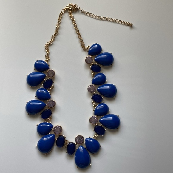 Elegant Blue  and Gold Necklace with Scalloped Design - Picture 2 of 4